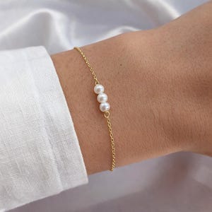 Dainty Solid 14K Gold Pearl Bracelet | Real Gold Freshwater Pearl Bracelet | Minimal Gold Bracelet | Custom Pearl Jewelry