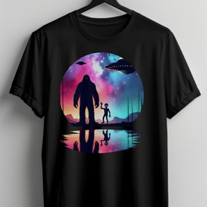 Big Foot Alien Comfort Colors Shirt Geschenk für Outdoor-Liebhaber Sasquatch Shirts Wander-T-Shirts Camping Kleidung Wald-T-Shirt Splash Farben Geschenkidee