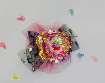 Mickey Mouse  “light up wrist corsage” Gift Set