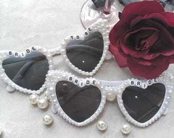 Personalized Bride To Be Sunglasses,bride to be Sunglasses,bride party accessorie,Mother's Day gift,Bridal Shower,Bachelorette Sunglasse