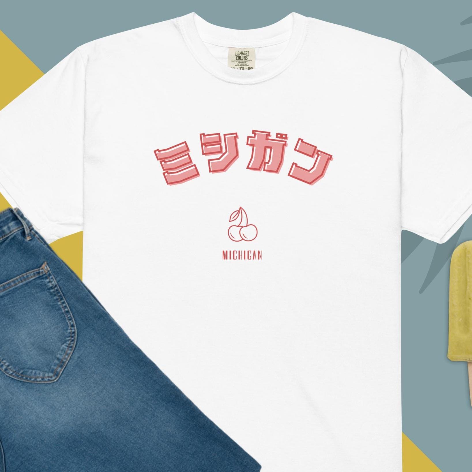 Michigan T-Shirt | Japanese Writing & Cherry Design | Gift Idea for Unisex