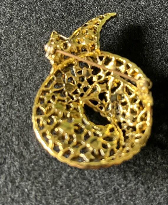 Rhinestone Swirl Knot Brooch - Beautiful Yellow/O… - image 6