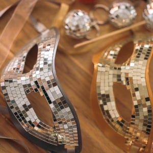 Mirrored Disco Ball Mask: Rave Festival Costume Helmet,
