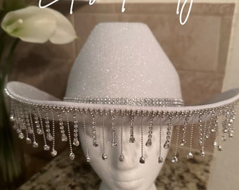 Cappello da cowboy con glitter bianco con frange di diamanti e fascia con strass / Cappello da sposa per addio al nubilato, Cappello da cowgirl per compleanno / Cappello per ogni occasione