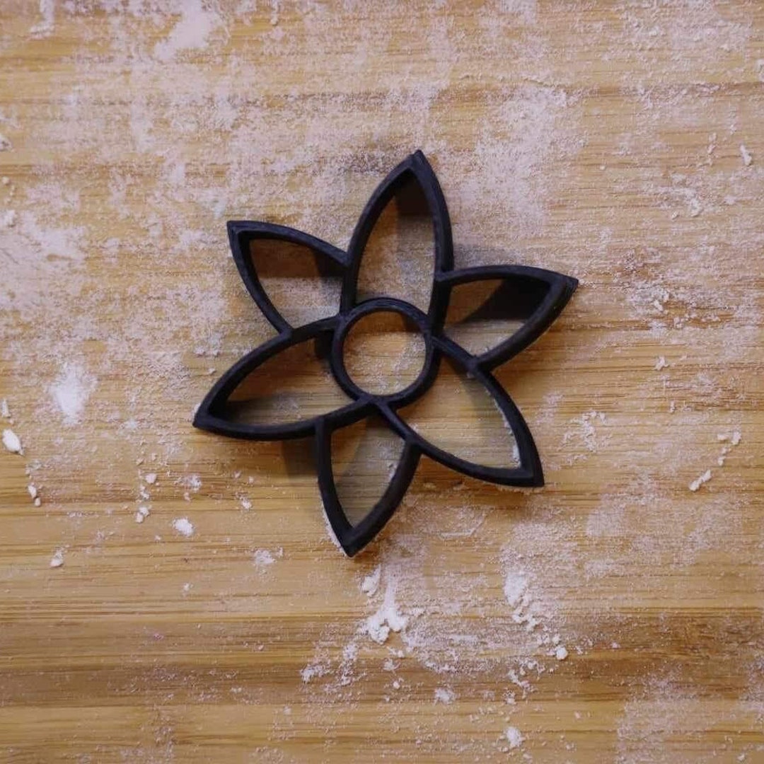 3d printed 6 petal flower cookie cutter etsy