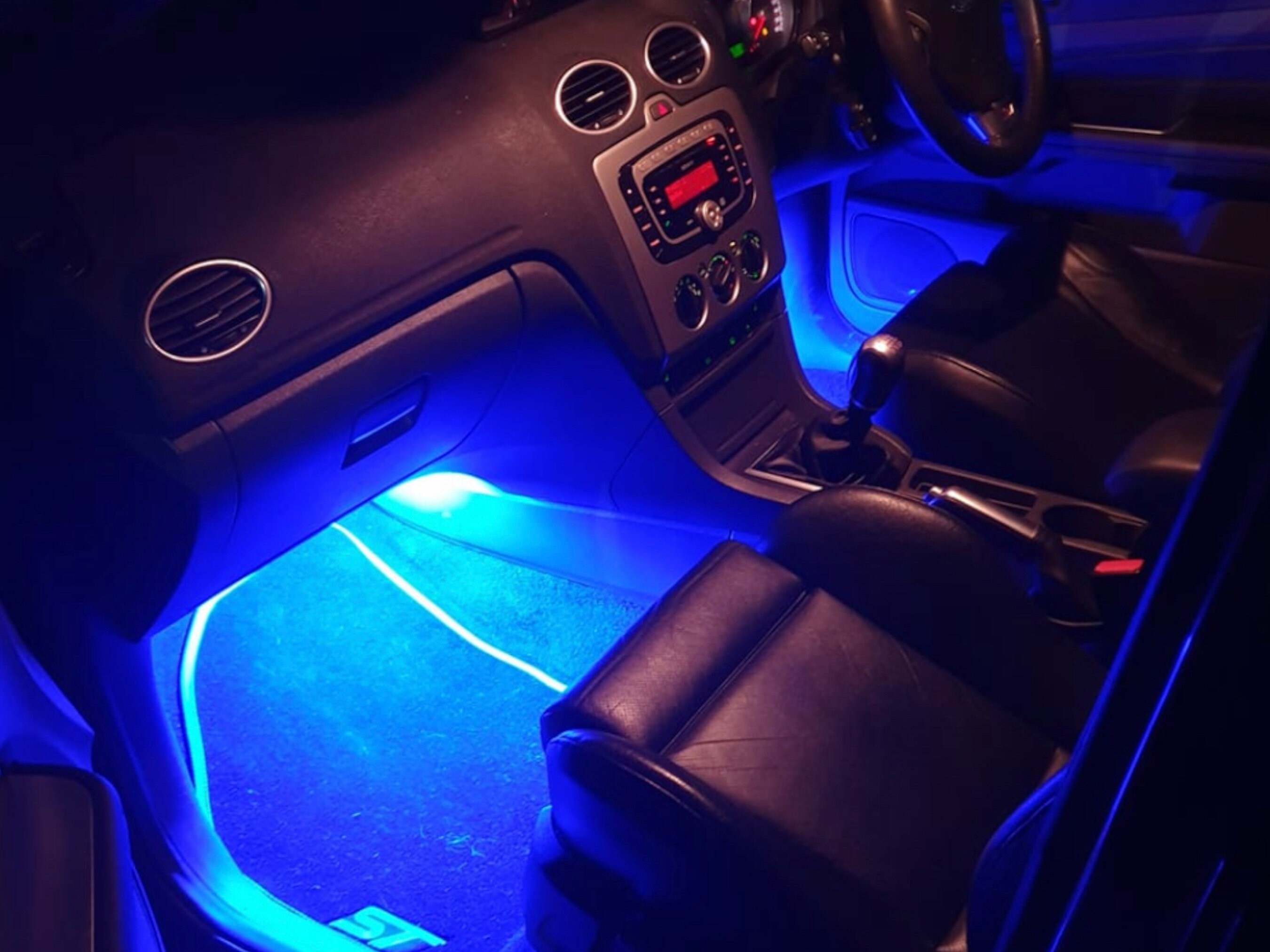 Argo Blue LED Footwell Light Bulbs For Ford Focus MK2 2004-2010 – 2x T10 501 W5W Canbus Friendly