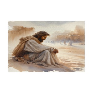 Op de afbeelding: Aquarel schilderij van een figuur met lang haar en een baard, gekleed in een wit gewaad en een bruine sjaal, zittend op de grond. De achtergrond toont een woestijnlandschap met gebouwen en figuren in de verte.