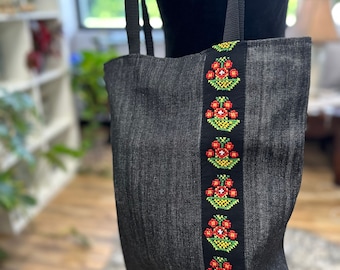 Unique Tatreez Tote Bag