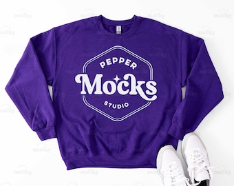 Mockup paars sweatshirt met ronde hals | Gildan 18000 Flatlay (digitale download)