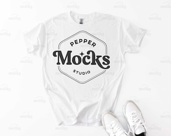 Gildan 5000 wit T-shirtmodel | Plat (digitale download)
