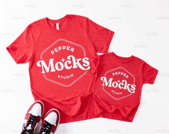 Maqueta de camiseta infantil en rojo jaspeado / Bella Canvas 3001T (descarga digital)