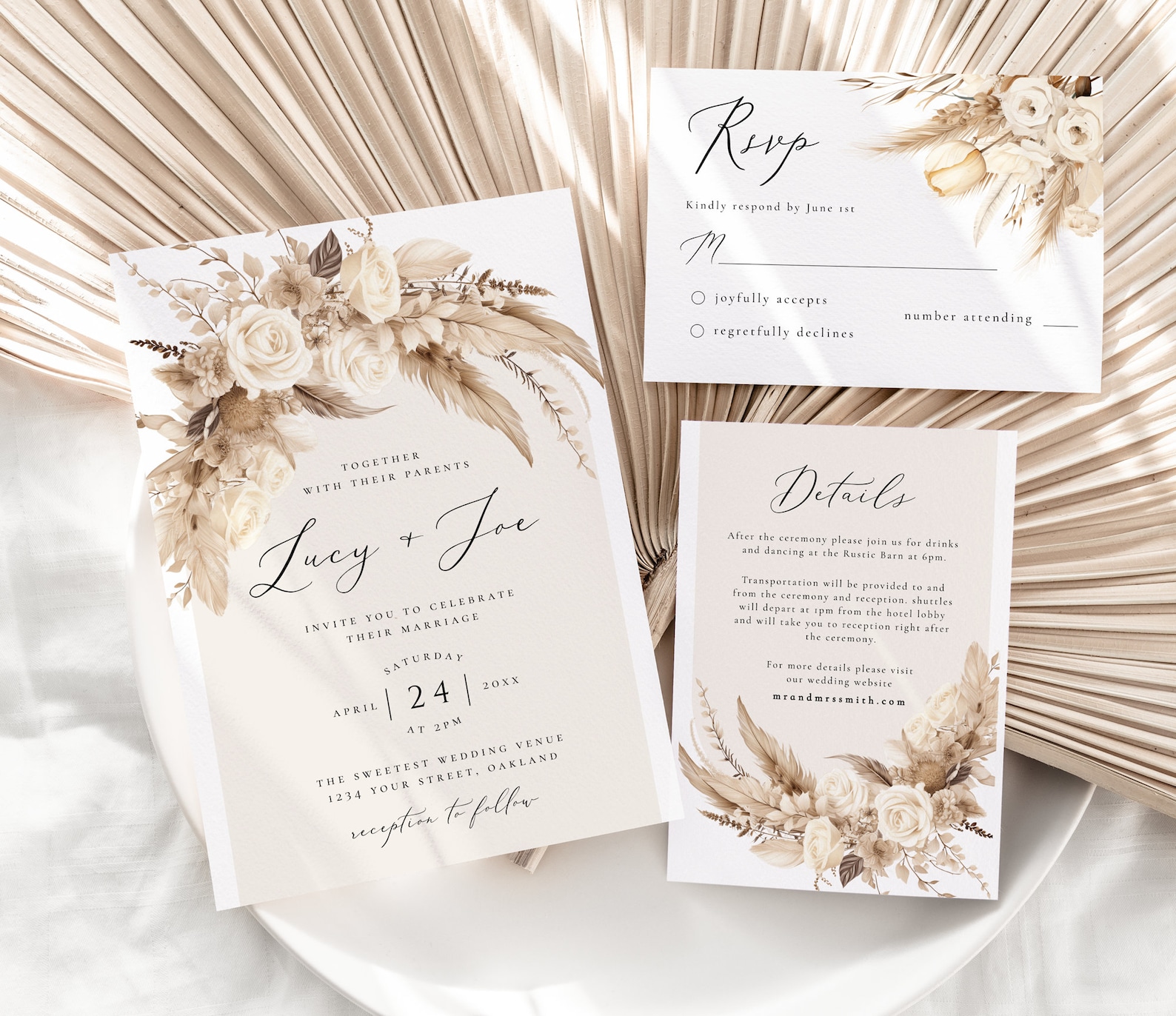 Einladungen zur Hochzeit mit Trockenblumen-Design
