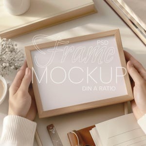Horizontaler Holzrahmen Mockup, DIN A Ratio Rahmen Mockup, Kunstdruck Display, Druck Poster Art Mockup, Digitaldrucke und Poster Shop Mockup