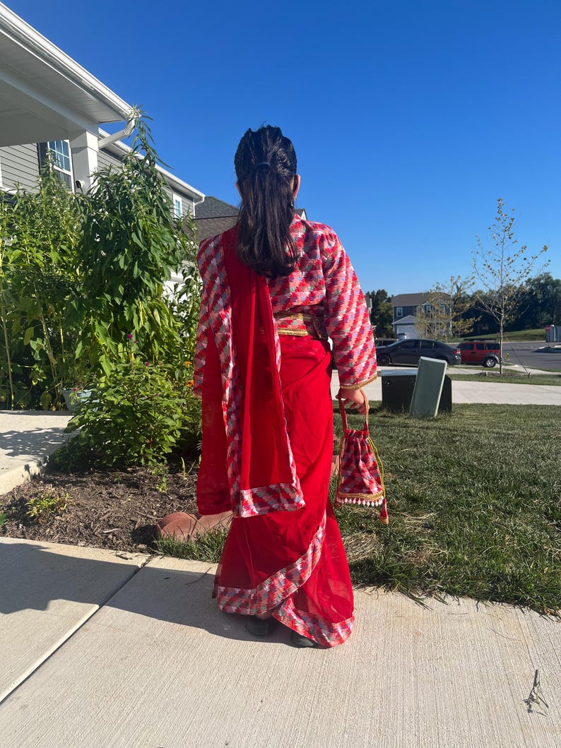 Gunyo Girls' Gunyo Choli Set: Traditional Nepali Sari for Cultural Events - Etsy