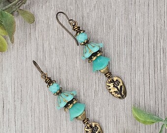 Kolczyki z turkusem Kolczyki boho Kolczyki kwiatowe Biżuteria w stylu boho Kolczyki wiszące Kolczyki vintage Kolczyki wiszące Biżuteria