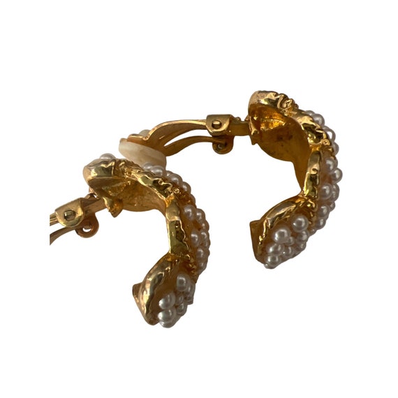 Vintage Clip-on Earrings Faux Pearls Seed Goldton… - image 6