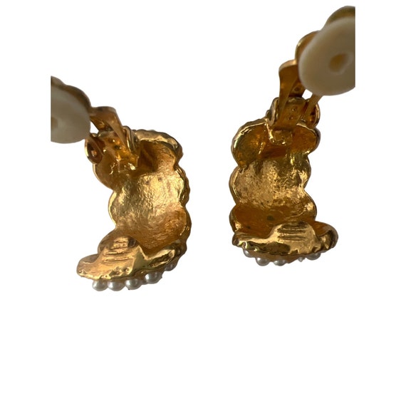 Vintage Clip-on Earrings Faux Pearls Seed Goldton… - image 5