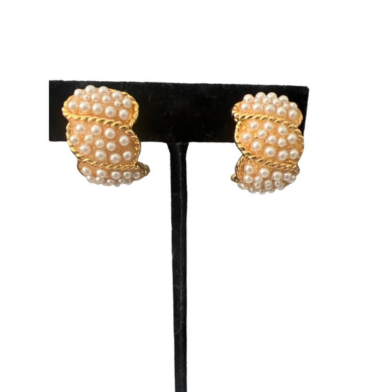 Vintage Clip-on Earrings Faux Pearls Seed Goldton… - image 3