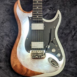 Modugno LE4 Limited Edition | LED Guitar | Made in Texas, USA