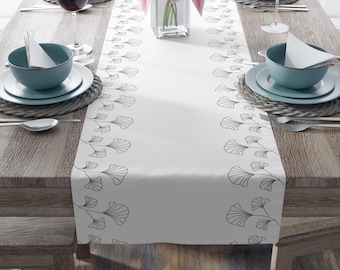 Gingko Table Runner Botanical Dining Table Decoration Wedding Reception Table Setting Elegant Design Nature Inspired Leaf Pattern Black