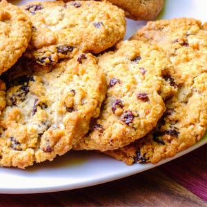 Gourmet Oatmeal Cookie Box | Soft Baked & Chewy | Choose Your Flavor