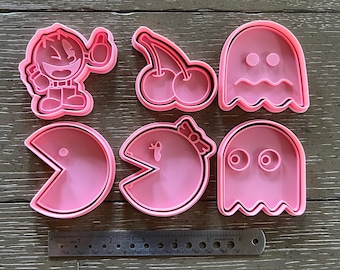 Pac-Man Cookie Cutters & Stamp Set: Baking Party Favors