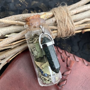 Intuition Witch Bottle / Spell Jar / 2-1/2 x 1 inch Witch Bottle