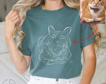 Custom Pet Portrait Unisex T-Shirt Personalized Gift T-Shirt Dog Mom Dad Gift Cat Mom Dad Gift