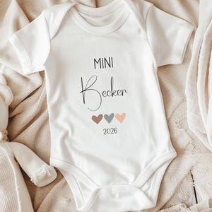 Personalized baby bodysuit for announcing pregnancy, baby 2026, pregnancy announcement idea, baby bodysuit as a gift for birth