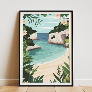 Abgeschiedener Strand Klippen Tropischer Sommer Ozean Küstenparadies Landschaft Poster Druck Ruhiger Meerblick Tropische Blätter Strandkunst