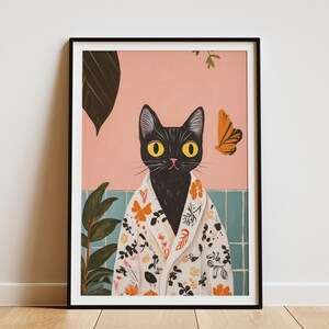 Impresión artística de gato tonkinés en bata, póster de animales caprichosos, arte de pared para baño, regalo divertido para amantes de los gatos, decoración peculiar para el hogar, obra de arte de gato en bata