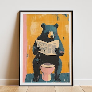 Impresión artística divertida de oso en el inodoro leyendo el periódico, póster de animal divertido, pintura abstracta moderna, lindo oso en la decoración del baño