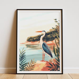 Póster de pájaro de lago con garza en la niebla, arte de pared con aves costeras, impresión de naturaleza, escena de lago, impresión botánica moderna, decoración de casa de playa, impresión de arte animal