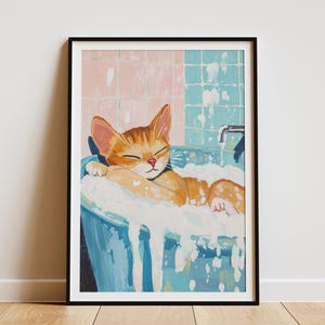Impresión artística de gatito abisinio en la bañera, póster de gatito lindo, decoración de baño, arte animal juguetón, impresión de animal bebé, arte de habitación infantil, arte caprichoso