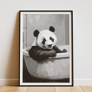 Impresión de bañera de oso panda, arte minimalista para baño, arte de pared de panda, póster divertido de animales, arte de panda en blanco y negro, regalo para amantes del oso panda