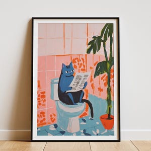 Póster divertido de gato azul ruso leyendo el periódico en el inodoro. Impresión humorística de arte de pared para el baño, regalo original para amantes de los gatos.