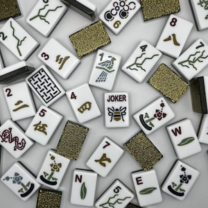 NEW! Bougie Bee Mahjong Set