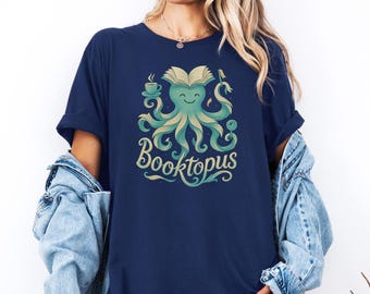 Buchtopus T-Shirt | Süßes Buch-Liebhaber-T-Shirt | Leselehrer-Shirt | Bibliothekar Geschenk | Bücherwurm Ästhetisches Grafik-T-Shirt | Kuscheliges Reader Top