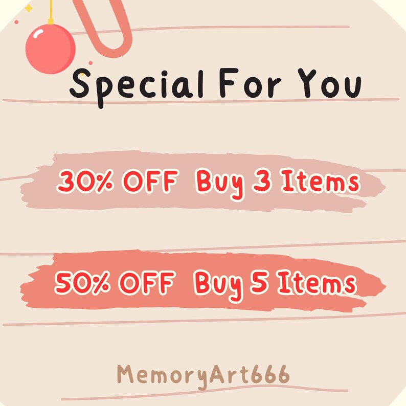 Pu&ograve; includere: Grafica digitale con la scritta "Special For You" in nero. Sotto, due banner recitano "30% OFF Buy 3 Items" e "50% OFF Buy 5 Items". La grafica include un ornamento rosa e una graffetta. Il nome del negozio "MemoryArt666" &egrave; in basso.