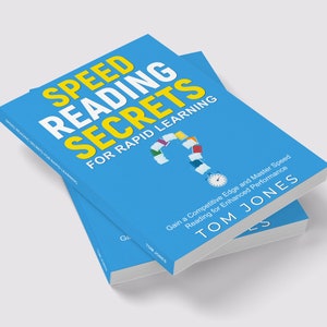 Peut inclure: Un livre bleu intitulé "Speed Reading Secrets for Rapid Learning" de Tom Jones. La couverture du livre présente une illustration colorée d'une pile de papiers avec un cadran d'horloge.