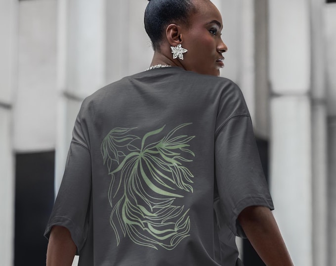Minimalist Botanical T-Shirt – Women’s Oversized Fit