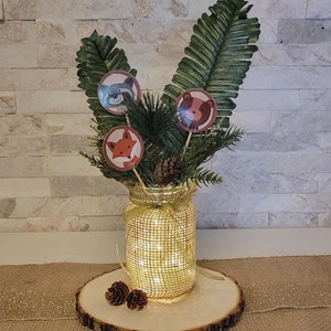 Waldtier beleuchtetes Herzstück: Sackleinen-Babypartydekor