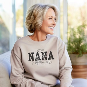 Custom Nana Sweatshirt with Kids Names, Personalized Nana Sweatshirt, Mother&#39;s Day Gift, Nana Gift, Nana Personalized Sweatshirt