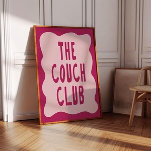 Stampa "The Couch Club" sopra il divano, stampabile, arte murale minimalista, poster esteticamente piacevole, pigro, arte murale rosa da ragazza.