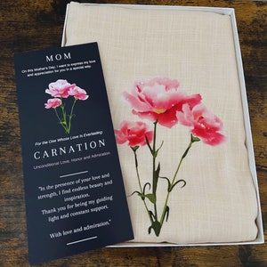 Einzigartige Blumen-Schal Personalisierte Nelke Blume | Geburtstagsgeschenk für Mama | Muttertagsgeschenk | Quastenschal mit Geschenkkarte | Geschenk für Sie