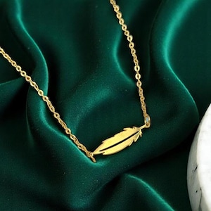 14k Gold Feather Necklace - Dainty Feather Charm Pendant - Gold Women Feather Necklace - Leaf Charm - Gold Dainty Necklace - Woman Necklace