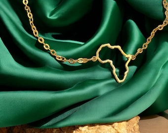 Handcrafted 14K Gold Africa Map Bracelet - Personalized Charm