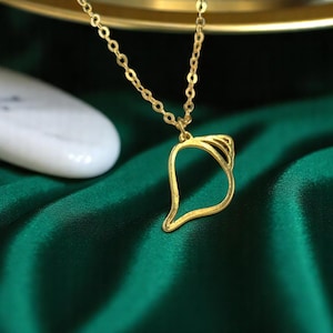 14K Solid Gold Shell Necklace: Dainty Sea Charm Pendant