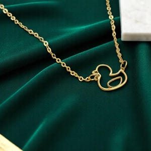 Colar adorável com pingente de pato em ouro maciço 14k - Colar com corrente de ouro - Colar delicado com design de pato em ouro maciço 14k - Colar feminino em ouro - Pingente