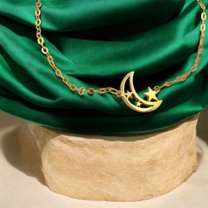 14K Gold Himmlisches Armband: Halbmond und Sterne Design
